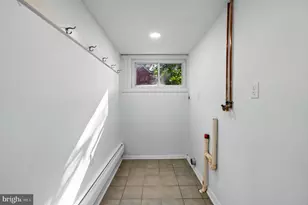 19 Vicar Ln, Levittown, PA 19054 - Photo 19