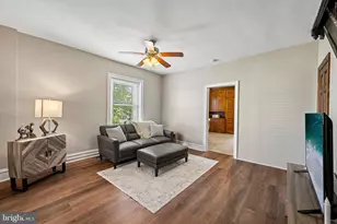 56 E Fairview Ave, Sellersville, PA 18960 - Photo 5