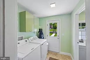 56 E Fairview Ave, Sellersville, PA 18960 - Photo 13