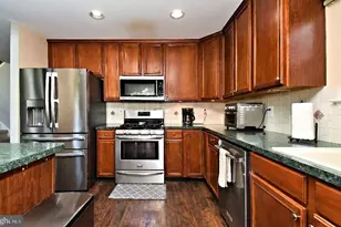 1861 Creekview Ln, Jamison, PA 18929 - Photo 9