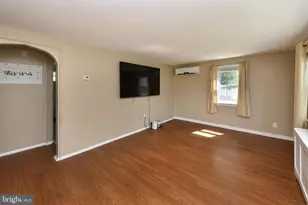 541 Highland Ave, Feasterville-Trevose, PA 19053 - Photo 3