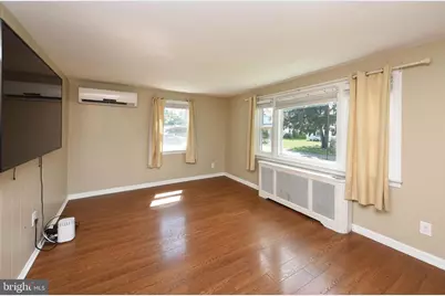541 Highland Avenue, Feasterville-Trevose, PA 19053 - Photo 5