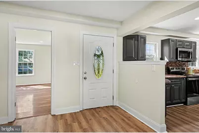 143 Forsythia Drive N, Levittown, PA 19056 - Photo 3