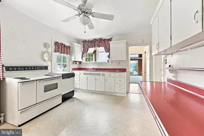 6502 N Radcliffe Street, Bristol, PA 19007 - Photo 17