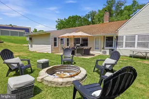 201 Snowball Dr, Levittown, PA 19056 - Photo 33