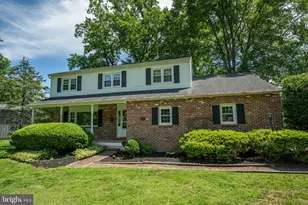 22 Beechwood Ln, Yardley, PA 19067 - Photo 3