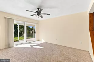77 Woodlawn Rd, Warminster, PA 18974 - Photo 11