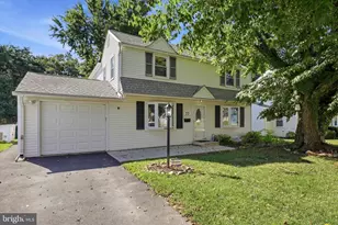 77 Woodlawn Rd, Warminster, PA 18974 - Photo 1