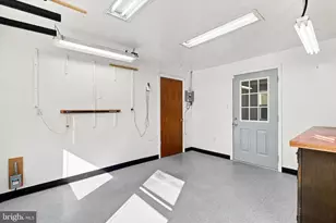77 Woodlawn Rd, Warminster, PA 18974 - Photo 15
