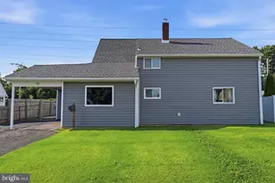 11 Grasspond Rd, Levittown, PA 19057 - Photo 1