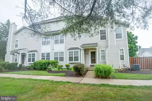 9006 Sheffield Dr, Morrisville, PA 19067 - Photo 3