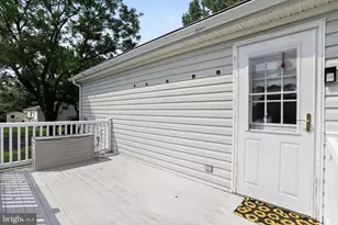 495 Goldenrod Crossing W, Buckingham, PA 18912 - Photo 3
