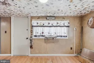 906 Mauri Ave, Croydon, PA 19021 - Photo 15