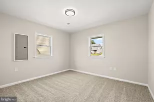 68 Indian Red Rd, Levittown, PA 19057 - Photo 15