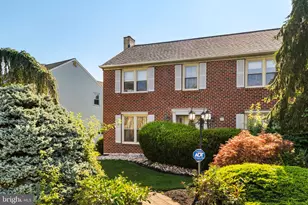 50 Stardust Dr, Southampton, PA 18966 - Photo 1