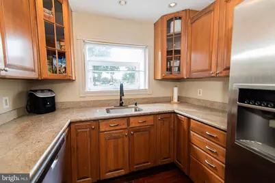142 Elderberry Drive, Levittown, PA 19054 - Photo 15