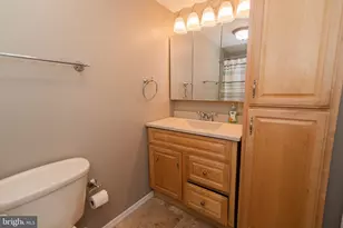 142 Elderberry Dr, Levittown, PA 19054 - Photo 25