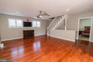 142 Elderberry Dr, Levittown, PA 19054 - Photo 29