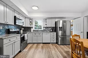 325 Cedar St, Warminster, PA 18974 - Photo 15