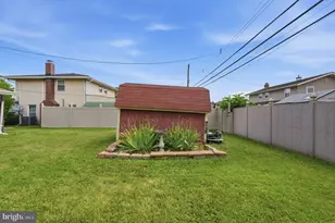 94 Terrace Rd, Levittown, PA 19056 - Photo 59