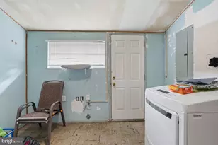 94 Terrace Rd, Levittown, PA 19056 - Photo 29