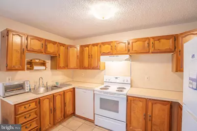 32 Young Birch Road, Levittown, PA 19057 - Photo 11