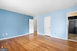 403 Merion Dr, Newtown, PA 18940 - Photo 19