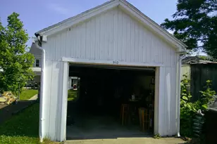 910 W Broad St, Quakertown, PA 18951 - Photo 9