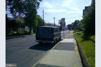 910 W Broad Street, Quakertown, PA 18951 - Photo 3