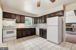 42 Springs Dr, Doylestown, PA 18901 - Photo 15