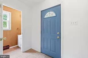 42 Springs Dr, Doylestown, PA 18901 - Photo 5