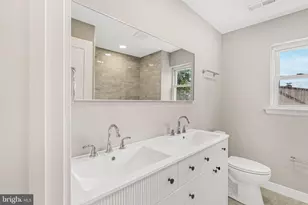 200 Maple St, Warminster, PA 18974 - Photo 31