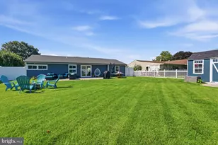 33 Wildrose Ln, Levittown, PA 19054 - Photo 29
