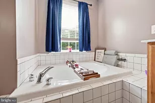 733 Waterway Ct, Quakertown, PA 18951 - Photo 17