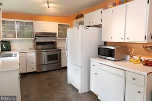 176 N Ambler St, Quakertown, PA 18951 - Photo 5