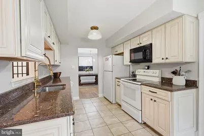 4039 Holly Way, Doylestown, PA 18902 - Photo 9