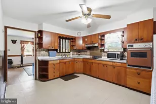 1138 Sunset Ln, Bensalem, PA 19020 - Photo 9