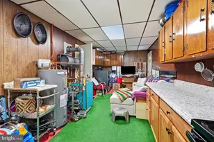 116 Highland Park Dr, Levittown, PA 19056 - Photo 17