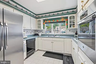 116 Highland Park Drive, Levittown, PA 19056 - Photo 11