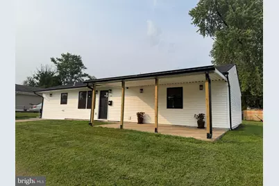 34 Mistletoe Lane, Levittown, PA 19054 - Photo 1