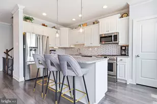 170 Saddlebrook Dr, Bensalem, PA 19020 - Photo 11