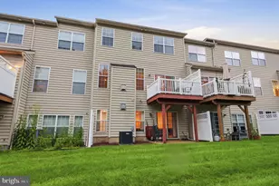 3217 Meadow View Cir, Furlong, PA 18925 - Photo 37