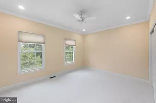 2025 Beacon Hill Dr, Newtown, PA 18940 - Photo 27
