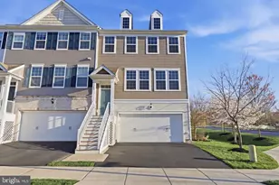 1700 Beacon Ln, Warrington, PA 18976 - Photo 3