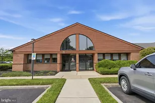 402 Middletown Blvd, Langhorne, PA 19047 - Photo 1