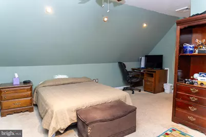 26 Plumtree Road, Levittown, PA 19056 - Photo 11