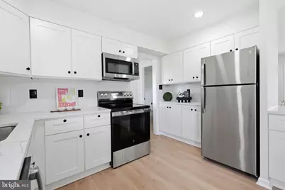 27 Lakeside Drive #W, Levittown, PA 19054 - Photo 11