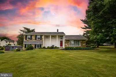 10 Summit Avenue, Telford, PA 18969 - Photo 1