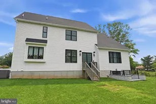 2640 Windy Bush Rd, Newtown, PA 18940 - Photo 71