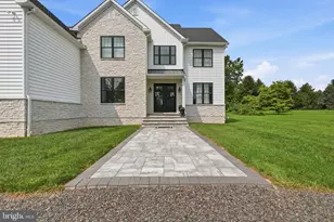 2640 Windy Bush Rd, Newtown, PA 18940 - Photo 7
